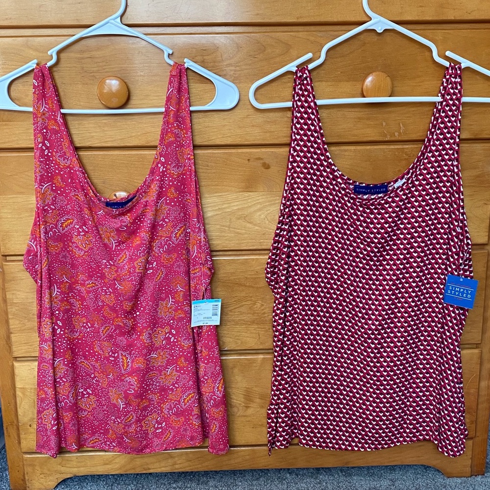 NWT Scoop Neck Tank Top